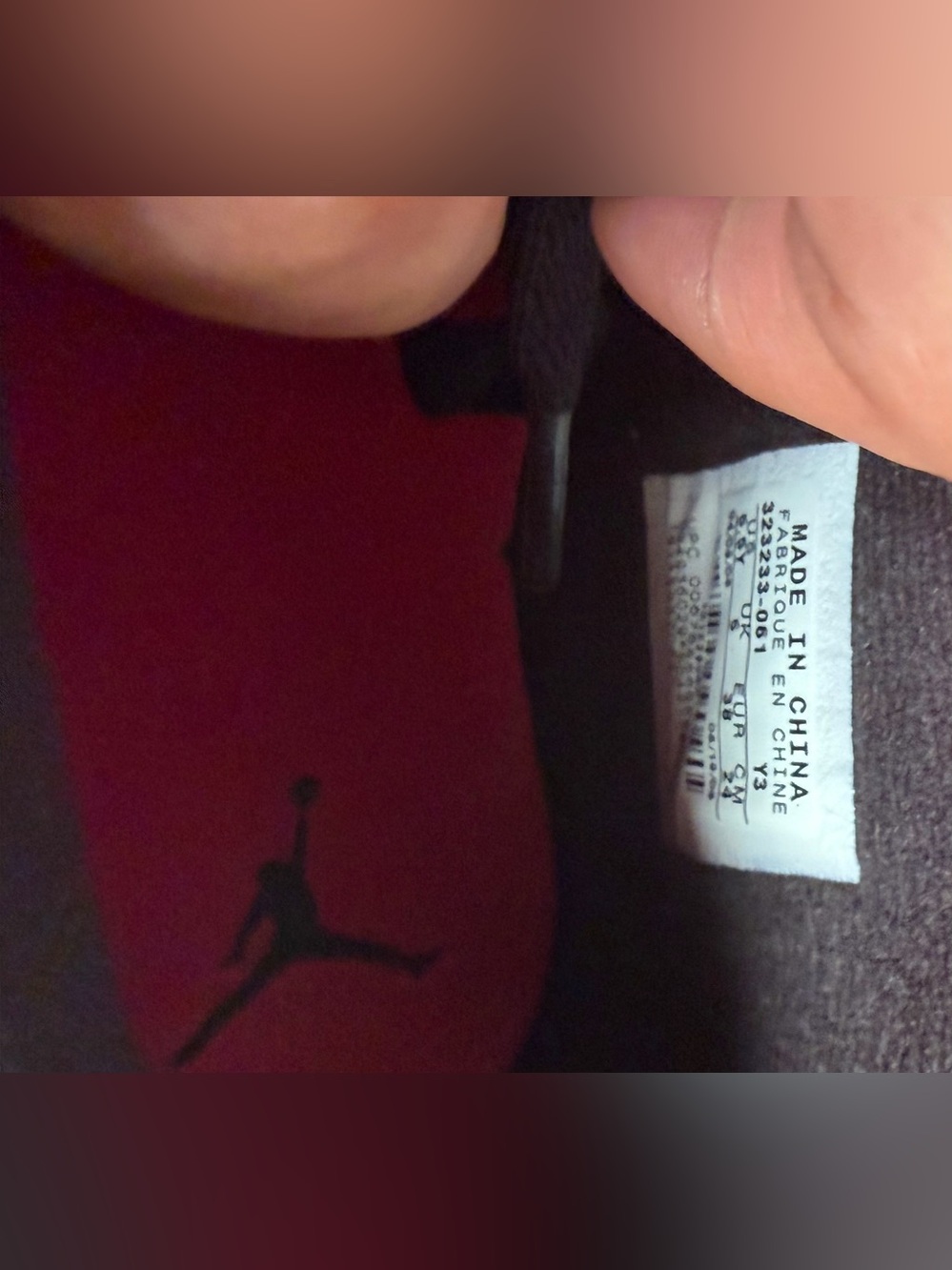 Air Jordan 3 (GS) Retro Black/Berry Sneakers - Picture 11 of 12